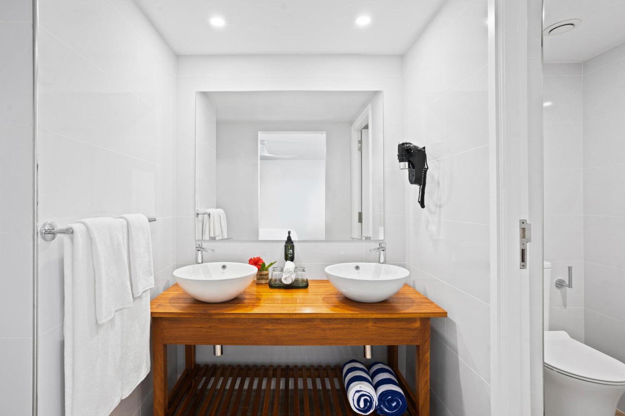 The Bay Seychelles Boutique Hotel And Apartments Anse a La Mouche Bagian luar foto
